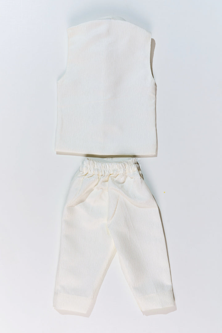 The Nesavu Boys Jacket Sets Boys Wedding Kurta with Jacket in Silk Blend with Designer Embroidery and Regal Detailing Nesavu Nesavu Boys Wedding Kurta Jacket Silk Blend Designer Embroidery Ornamental Brooch
