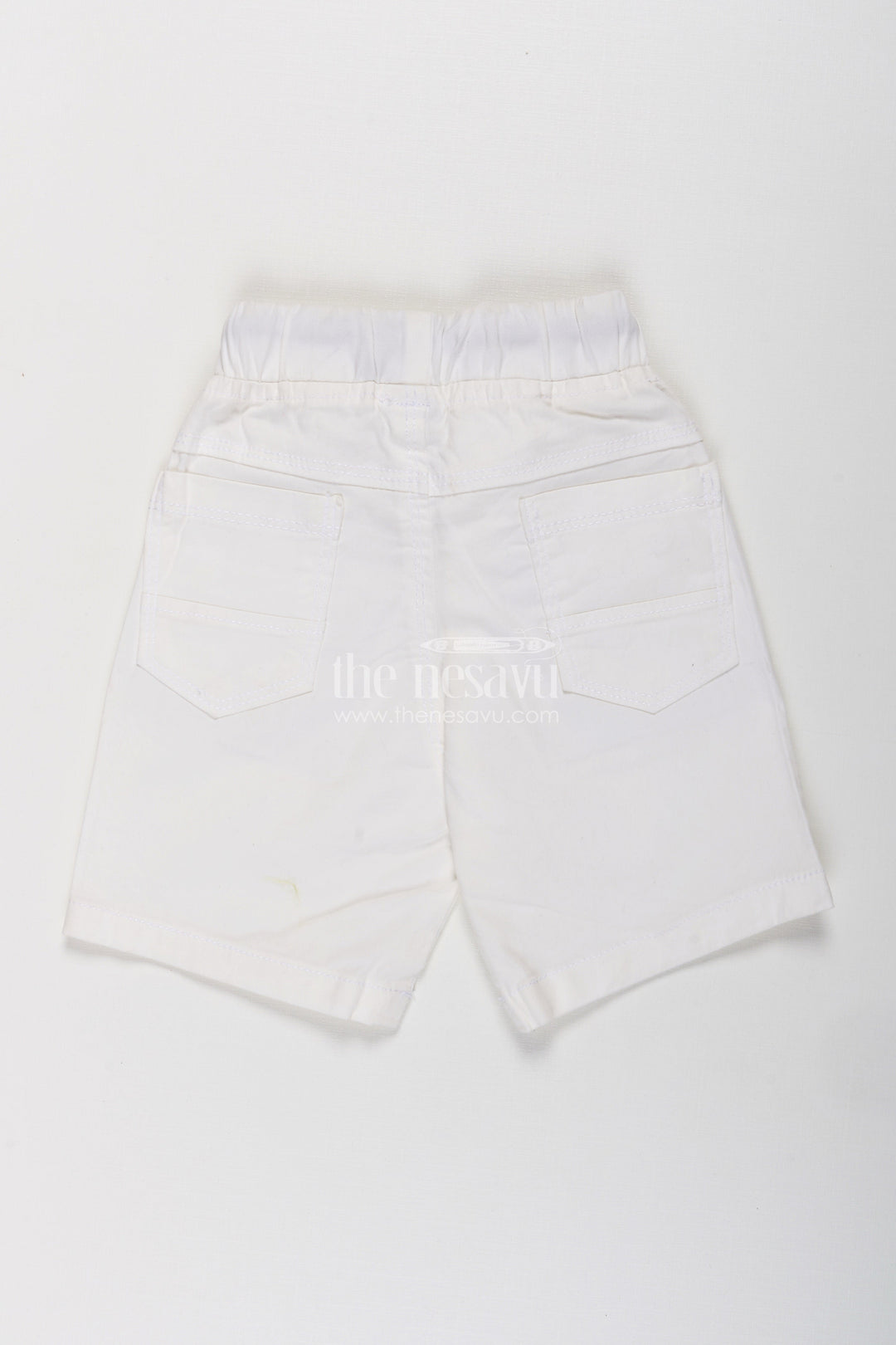 The Nesavu Boys Shorts Boys White Cotton Shorts with Emblem Detail Nesavu Boys White Cotton Casual Shorts | The Nesavu
