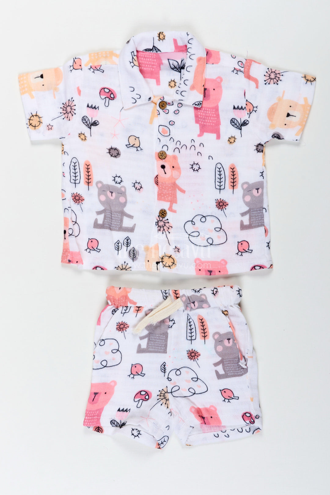 The Nesavu Boys Casual Set Boys White Short Sleeve Casual Shirt Set with Bear and Nature Print in Lightweight Muslin for Playful Outfits Nesavu 14 (6M) / White BCS239A-14 Boys White Short Sleeve Casual Shirt Set with Bear Print | The Nesavu