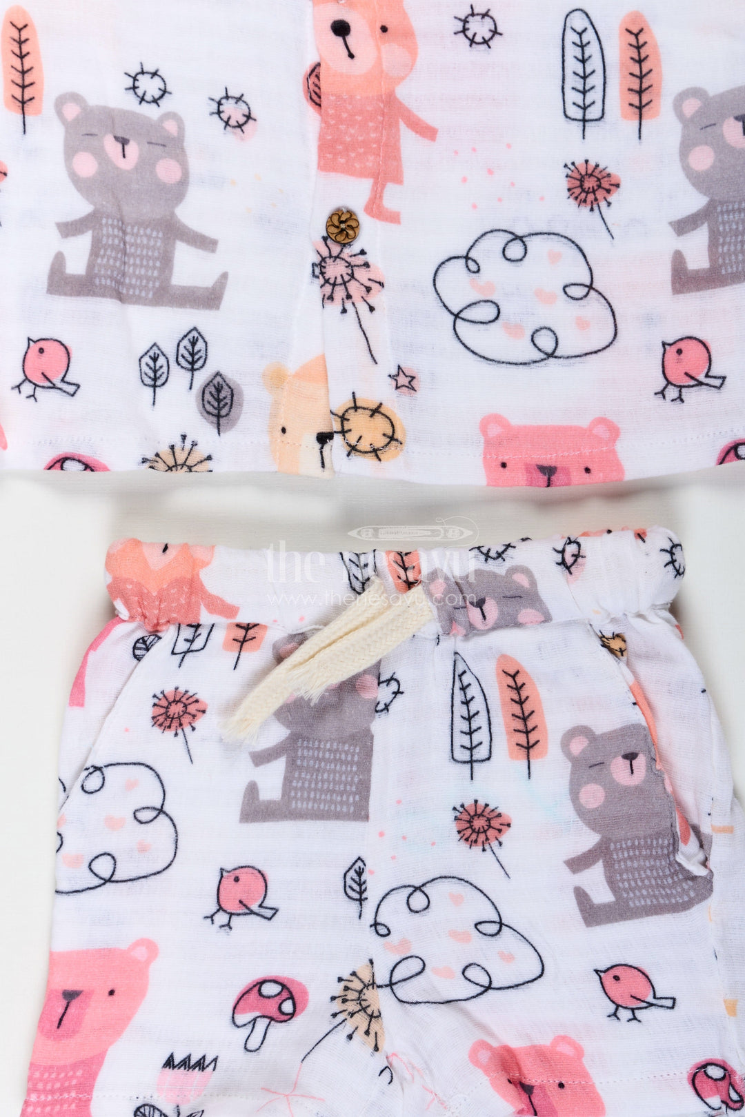 The Nesavu Boys Casual Set Boys White Short Sleeve Casual Shirt Set with Bear and Nature Print in Lightweight Muslin for Playful Outfits Nesavu Boys White Short Sleeve Casual Shirt Set with Bear Print | The Nesavu