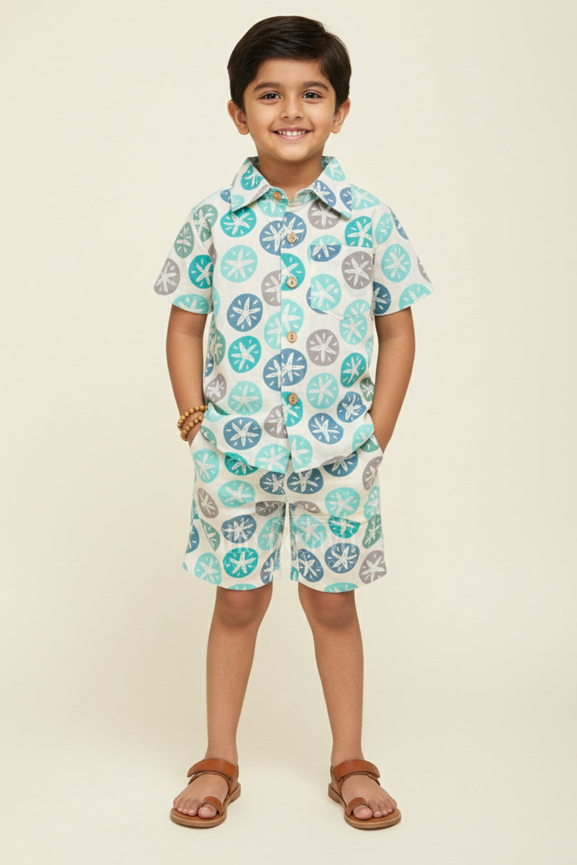 The Nesavu Boys Casual Set Casual Cotton Set for Toddler Boys with Modern Print Nesavu 16 (1Y) / Green BCS405A-16 Nesavu toddler boys cotton co-ord set abstract circle print  stylish breathable casual outfit