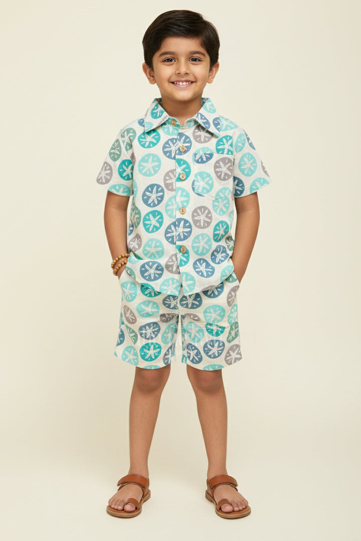 The Nesavu Boys Casual Set Casual Cotton Set for Toddler Boys with Modern Print Nesavu 16 (1Y) / Green BCS405A-16 Nesavu toddler boys cotton co-ord set abstract circle print  stylish breathable casual outfit