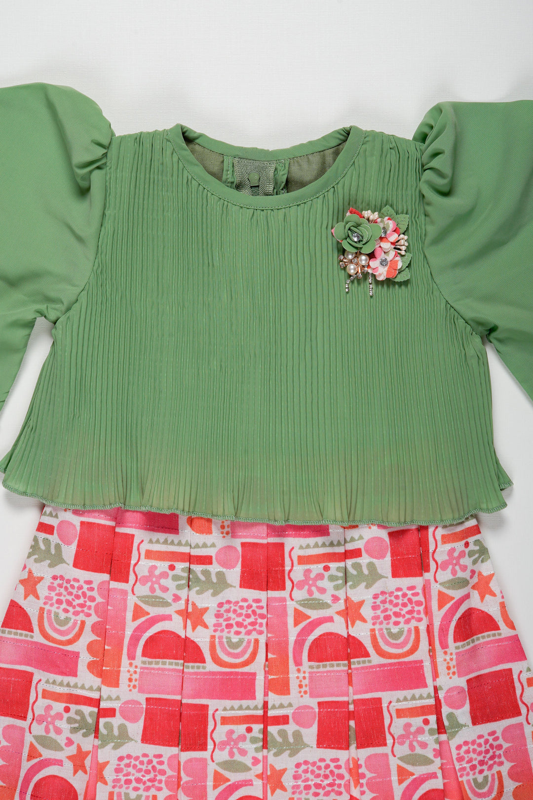 The Nesavu Girls Fancy Frock Chic Summer Cotton Frock for Girls - Vibrant Green and Pink Nesavu Shop Girls Trendy Cotton Dresses | Stylish   Comfortable Summer Frocks | The Nesavu