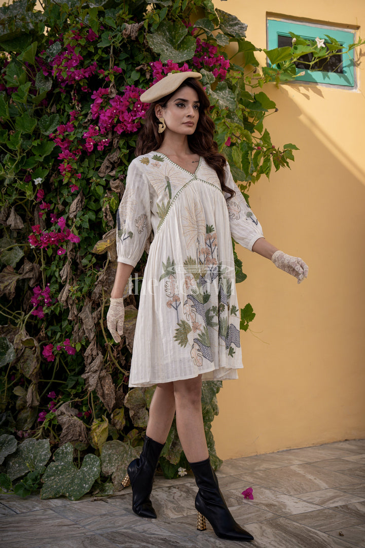 The Nesavu Womens Flared Kurthas Chiffon Christmas Party Wear Womens Dresses with Floral Embroidery and Flared Design Nesavu Chiffon Christmas Party Wear Womens Dresses Vibrant Embroidery Flared Style | The Nesavu