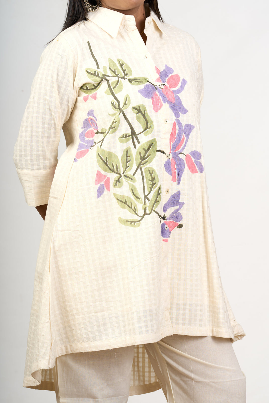 The Nesavu Womens Co-Ord Sets Classic Solid Co Ord Set for Women in White Cotton with Minimalist Embroidery Nesavu Classic Solid White Co Ord Set Women Minimalist Floral Embroidery Cotton | The Nesavu