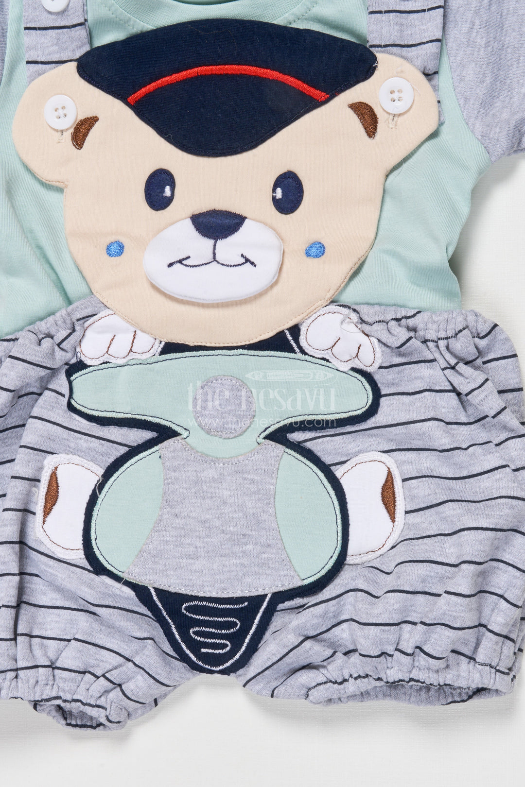 The Nesavu Baby Dungarees Cotton Dungaree Set for Babies for Outings and Playtime Nesavu Nesavu baby dungaree set cotton character print playtime casual wear