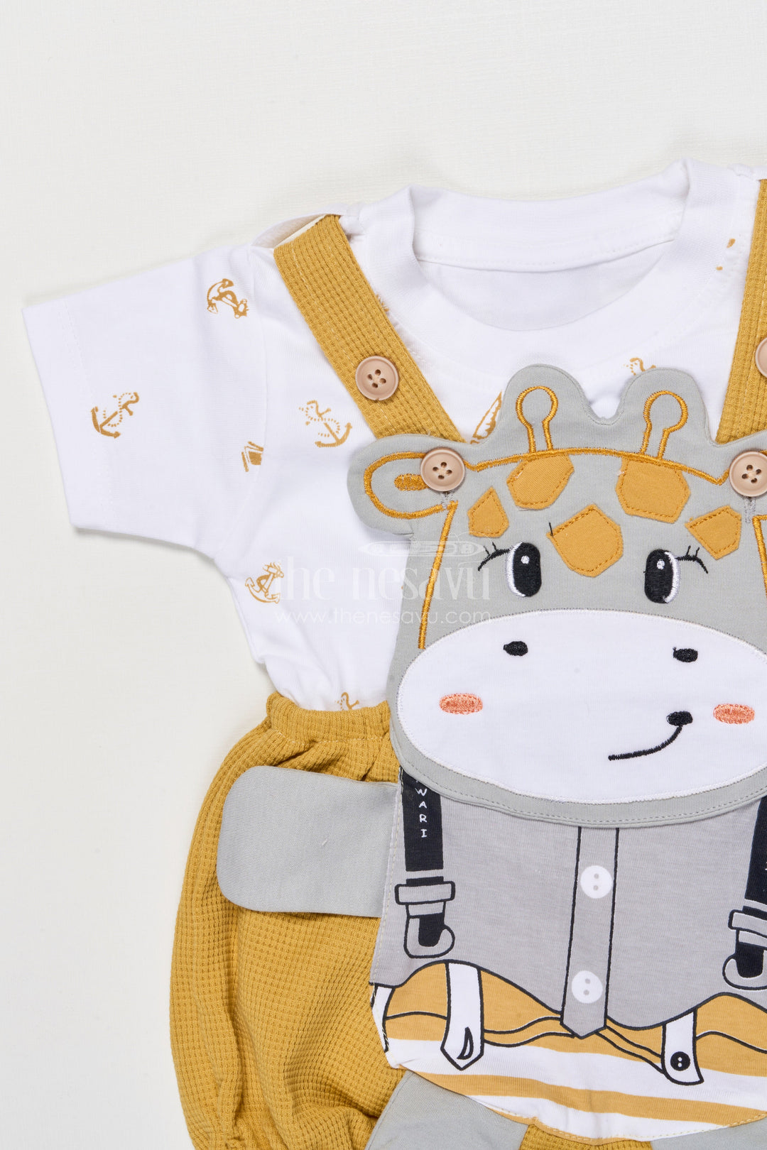 The Nesavu Baby Dungarees Cotton Dungaree Set for Babies to Wear at Playdates and Casual Outings Nesavu Nesavu baby dungaree set cotton printed tee playdates everyday adventures