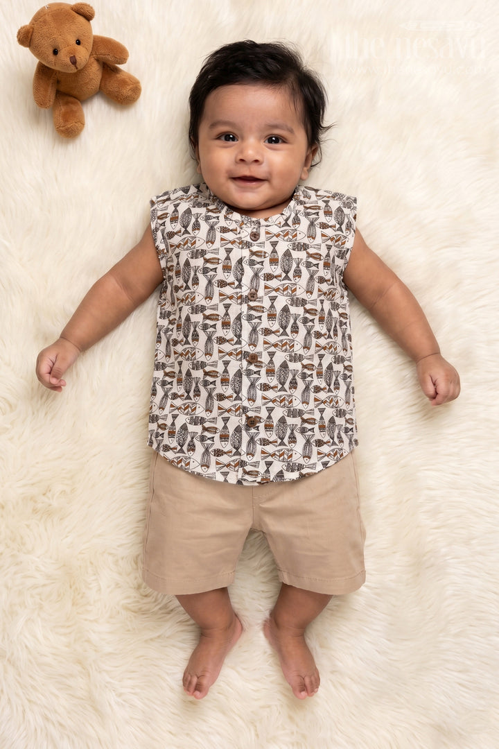 The Nesavu Baby Jablas Cotton Sleeveless Jabla for Babies with Playful Fish Print Nesavu 10 (NB) / Black / Cotton IF050C-10 Nesavu cotton sleeveless baby jabla with fun fish print and wooden button design