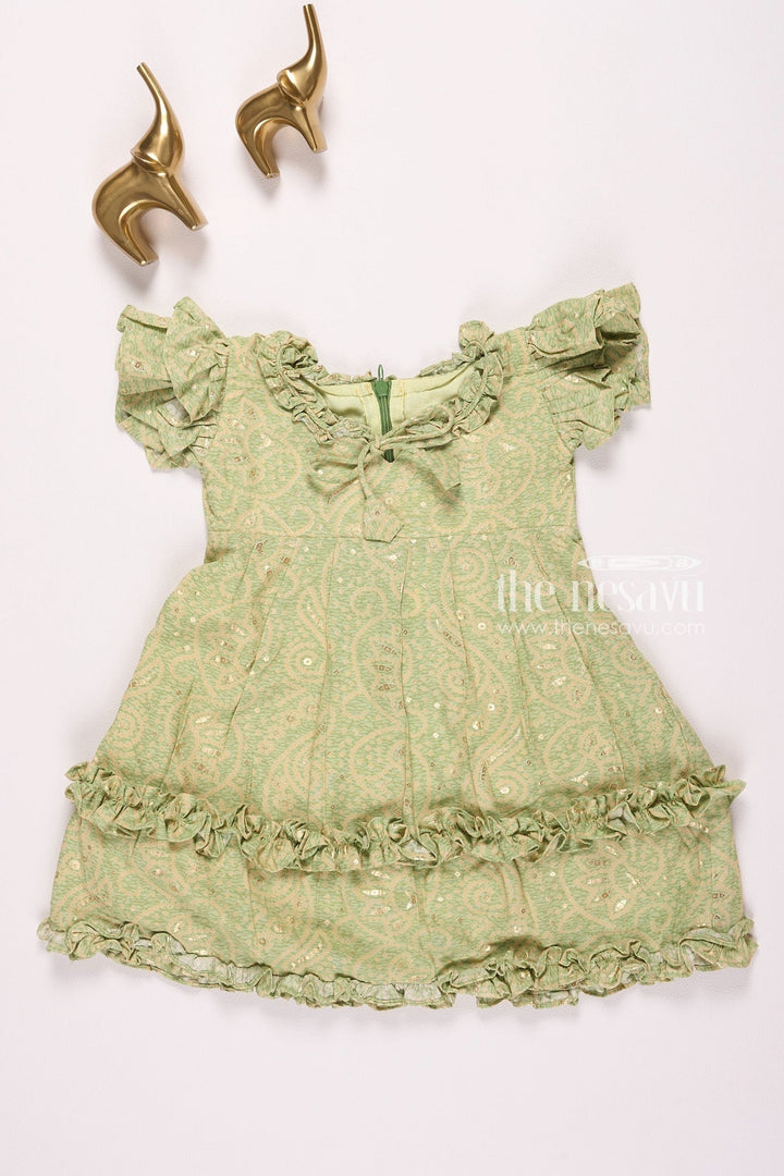 The Nesavu Girls Cotton Frock Delightful Green Ruffle Dress with Paisley Pattern for Girls Nesavu 16 (1Y) / Green GFC1332B-16 Delightful Green Ruffle Dress with Paisley Pattern for Girls - Elegant & Comfortable