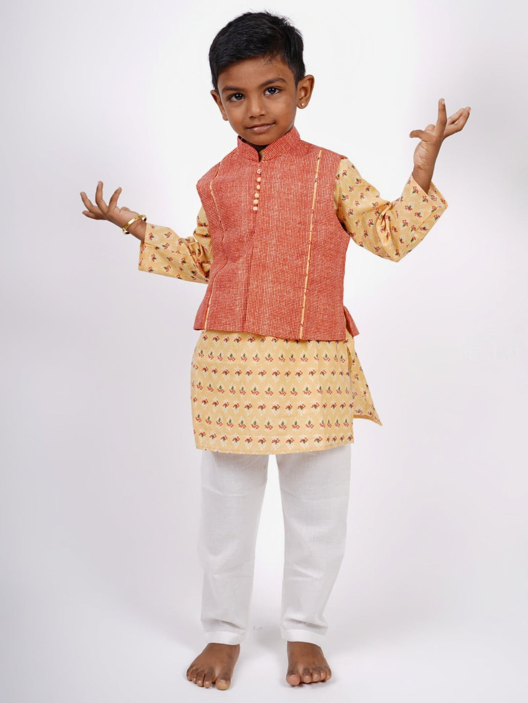 The Nesavu Boys Jacket Sets Designer Block Printed Kurta and Jacket with Pant Suit for Baby Boys Nesavu 12 (3M) / Yellow BES81-12 Buy Latest Cotton Collection | Boys Kurta Design Ideas | The Nesavu