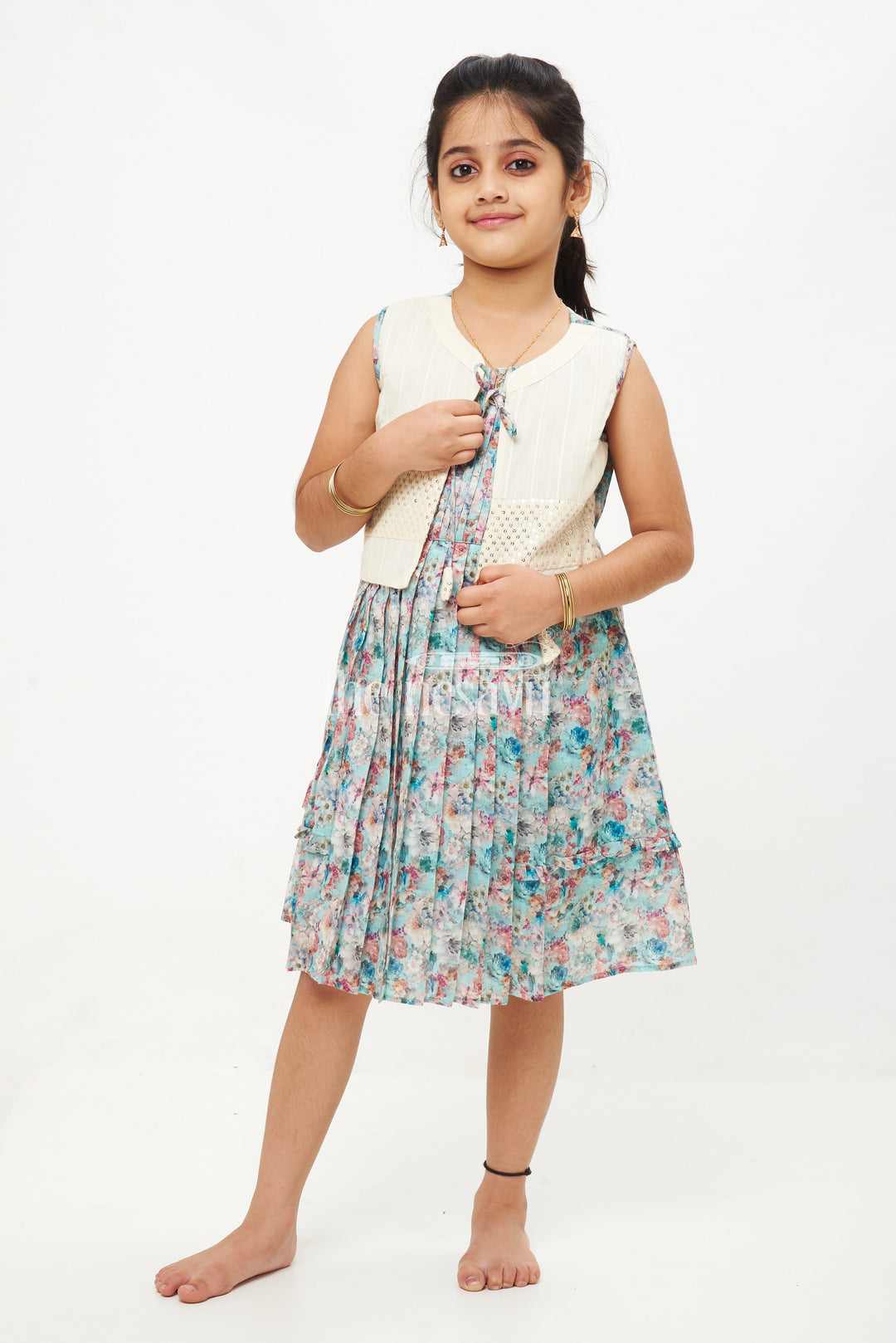 The Nesavu Girls Cotton Frock Designer Sleeveless Floral Cotton Frock with Contrast White Jacket Nesavu 22 (4Y) / multicolor GFC1355A-22 Designer Sleeveless Floral Cotton Frock with Sequined Jacket