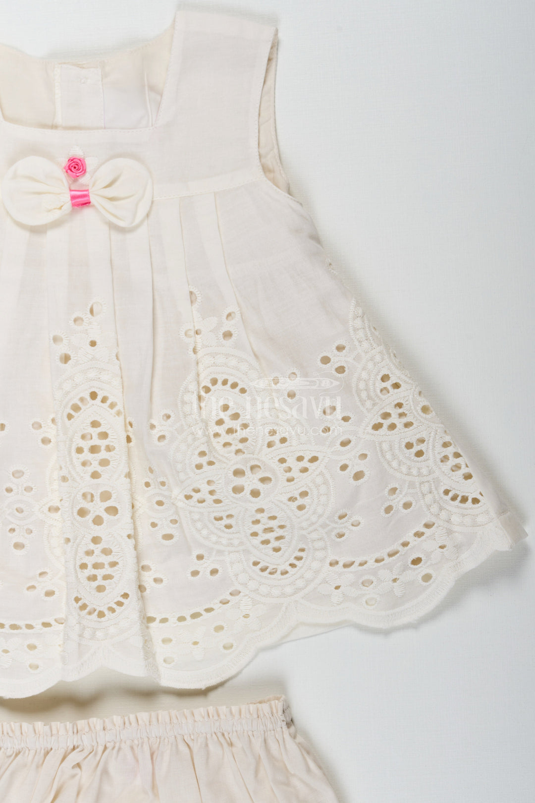 The Nesavu Baby Cotton Frocks Dress Frock Suit for Baby Girls in Cream Cotton Hakoba Embroidery with Matching Bloomers Nesavu Dress Frock Suit Baby Girls Cream Cotton Hakoba Bow Bloomers | The Nesavu
