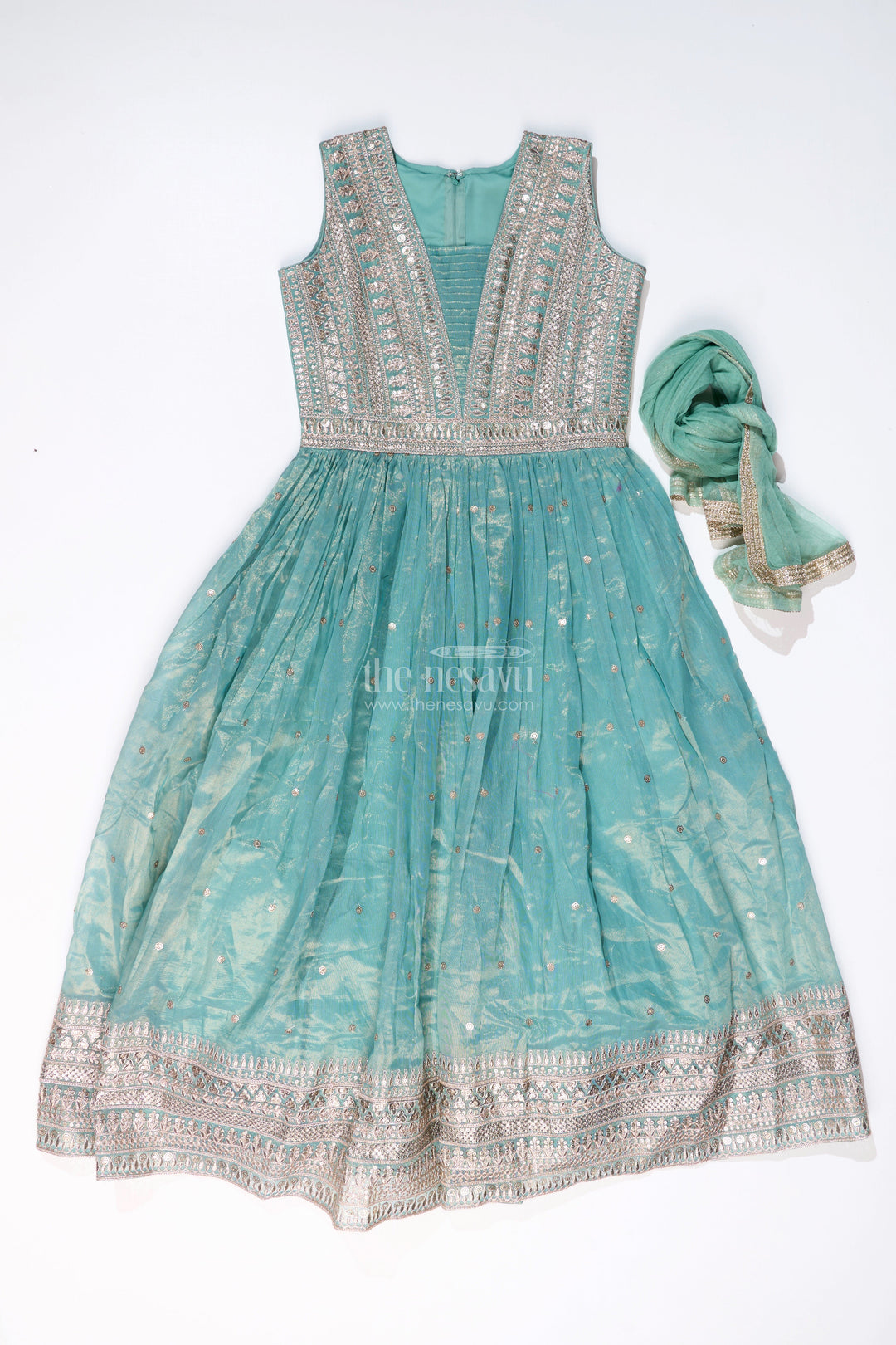 The Nesavu Girls Churidar Sets Elegant Churidar Sleeves Kurta Set for Girls with Shimmering Chinon Silk and Embellished Dupatta Nesavu 32 (9Y) / Green GPS532A-32 Elegant Churidar Sleeves Kurta Set Girls Shimmering Chinon Silk Embellished Dupatta | The Nesavu