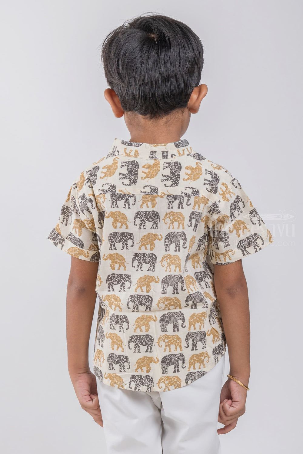 The Nesavu Boys Cotton Shirt Elegant Elephant Design Printed Half White Cotton Shirt for Boys psr silks Nesavu