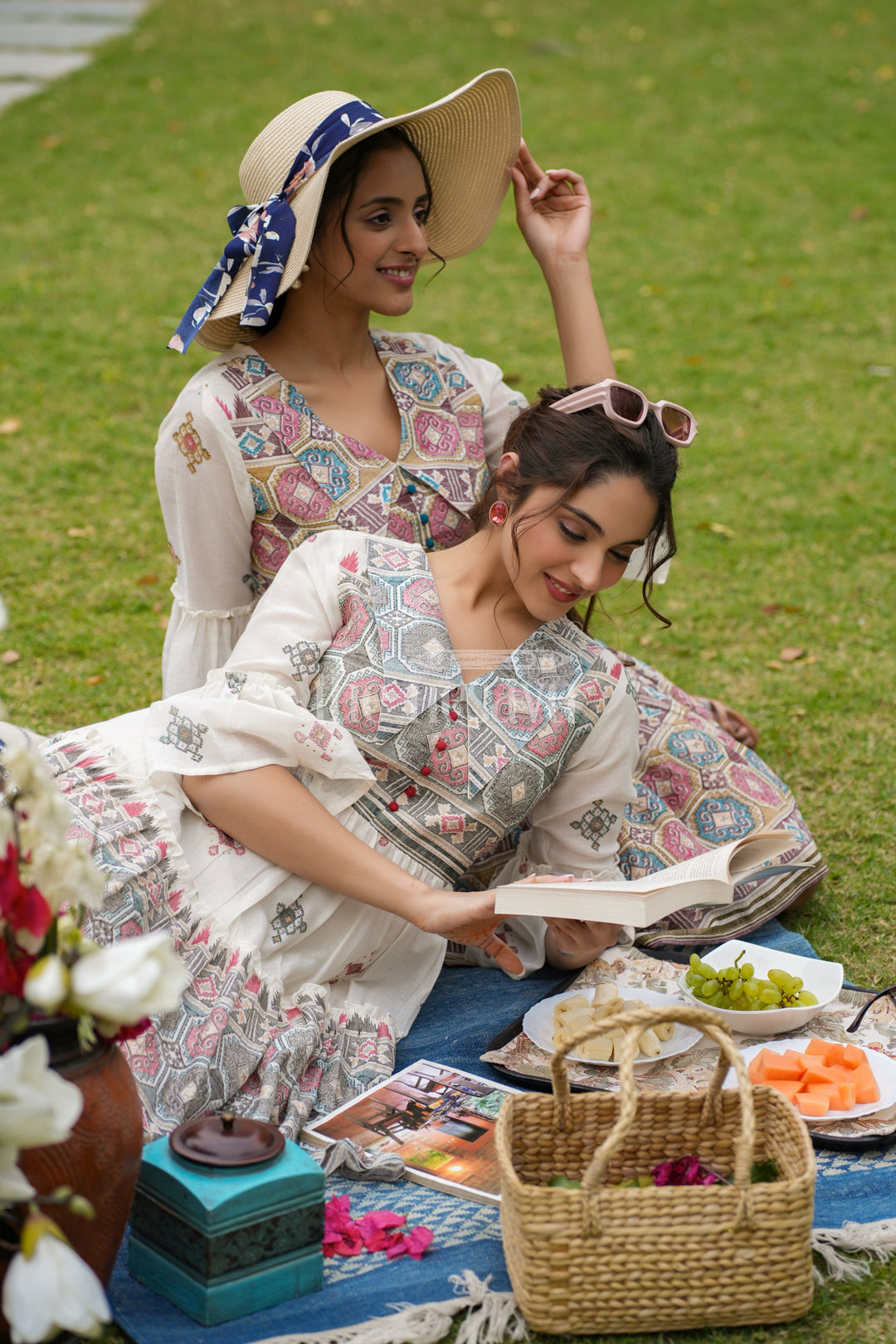 The Nesavu Womens Flared Kurthas Elegant Georgette Womens Printed Dresses with Flared Silhouette and Intricate Patterns Nesavu Elegant Womens Georgette Printed Dresses Flared Silhouette Family Gatherings | The Nesavu