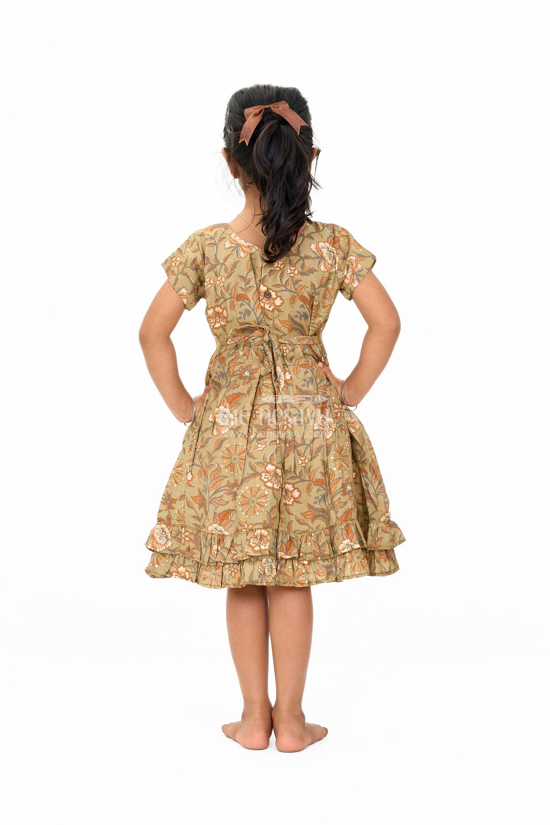 The Nesavu Girls Cotton Frock Elegant Green Cotton Party Wear Frock for Girls with Floral Prints and Ruffle Hem Nesavu Nesavu Elegant Green Cotton Party Wear Frock Girls Floral Prints Ruffle Hem