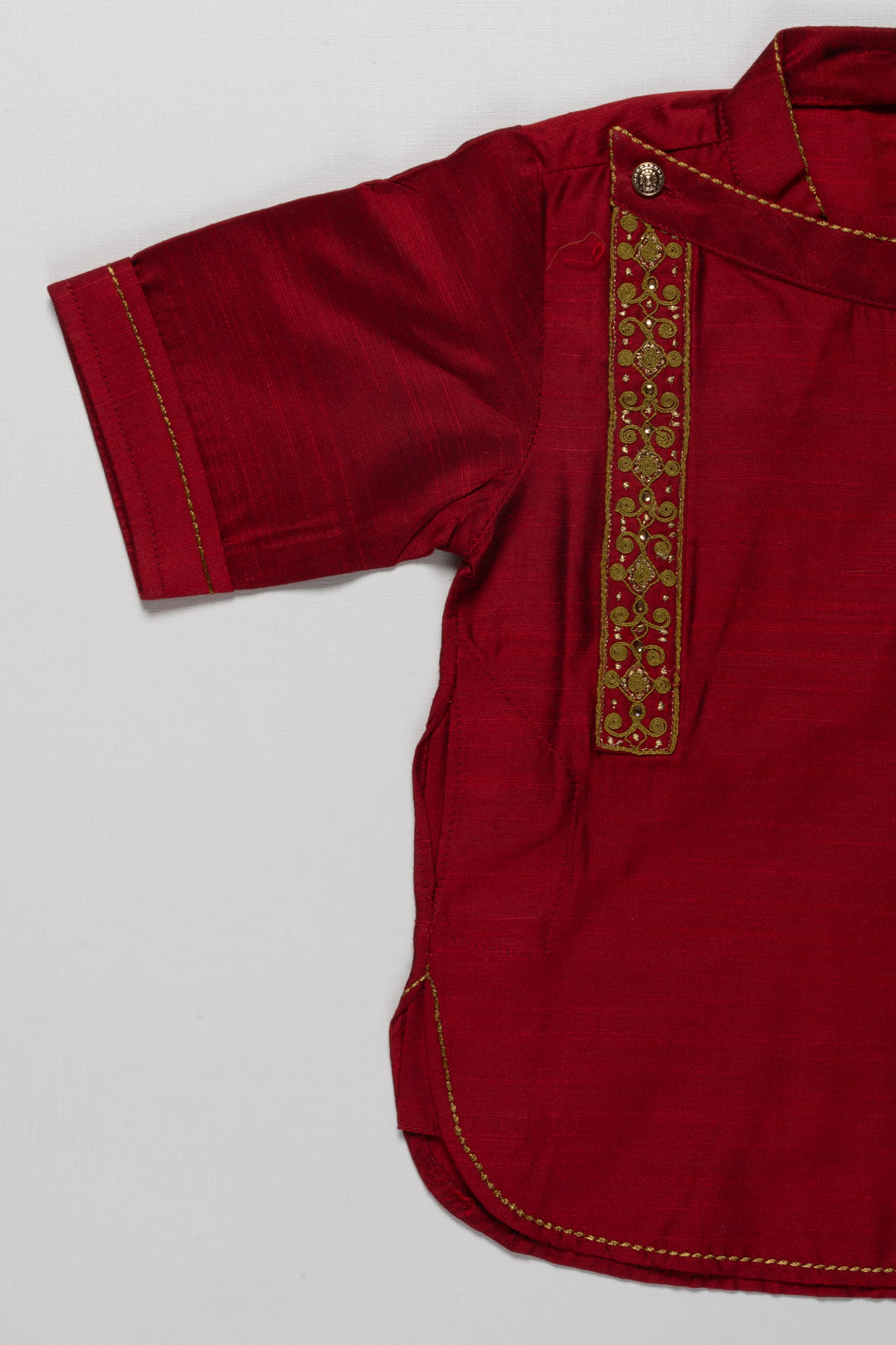 The Nesavu Boys Kurtha Shirt Elegant Maroon Boys Kurta Shirt with Embroidered Side Placket - Ideal for Festive Occasions Nesavu Elegant Maroon Boys Kurta Shirt with Embroidered Side Placket | Ideal for Festive Occasions | The Nesavu