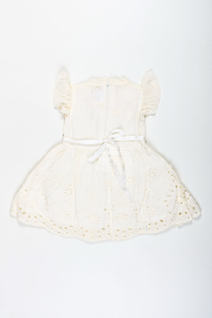 The Nesavu Girls Fancy Frock Everyday Floral Frock for Toddler Girls Comfortable & Cute Nesavu Nesavu Everyday Floral Frock Toddlers Girls Lightweight Hakoba Fabric Puff Sleeves