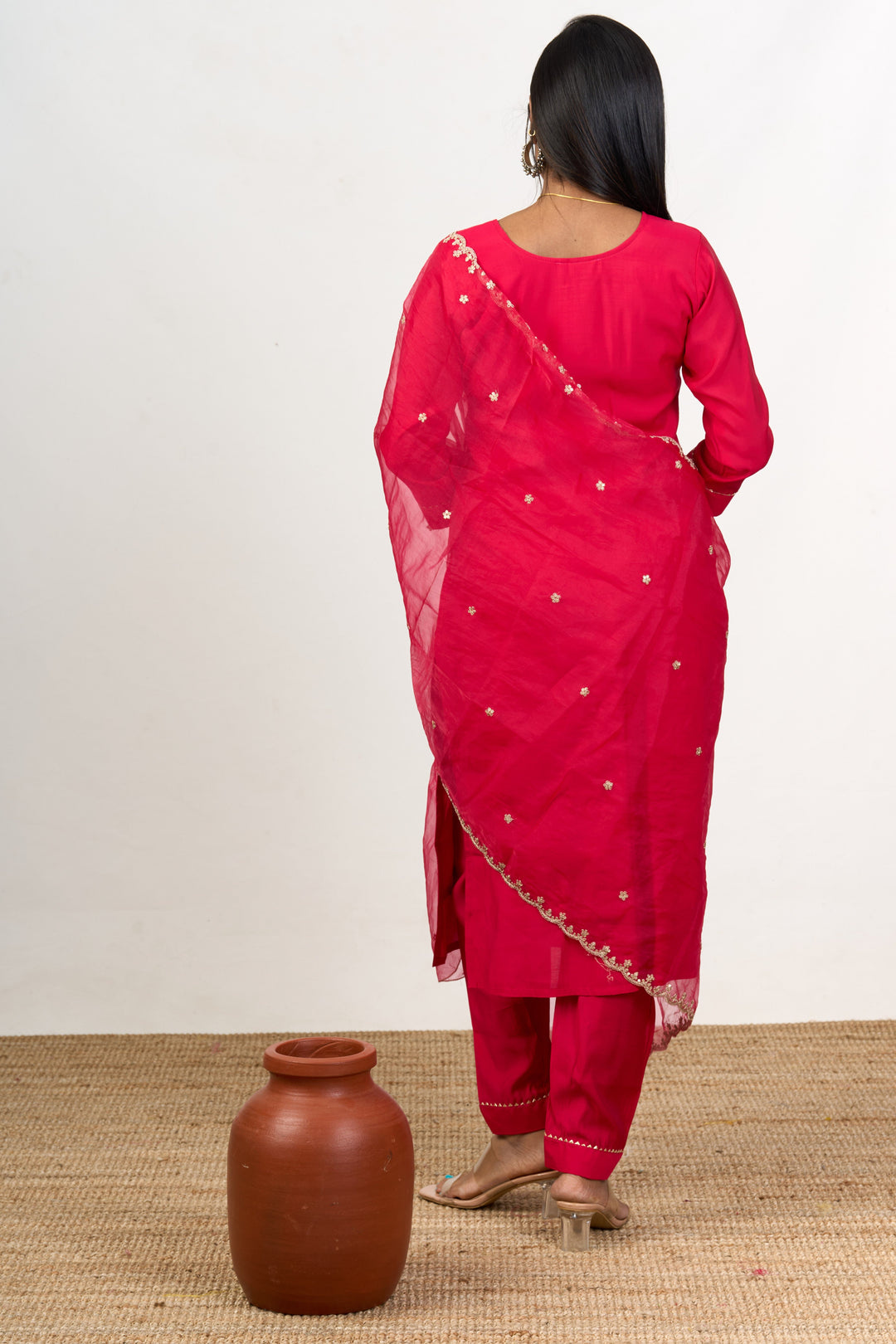 The Nesavu Womens Straight Suit Sets Exquisite Blend Silk Women'S Occasion Dresses with Gold Detailing Nesavu Women'S Blend Silk Occasion Dress Gold Embroidery Sheer Dupatta - | The Nesavu