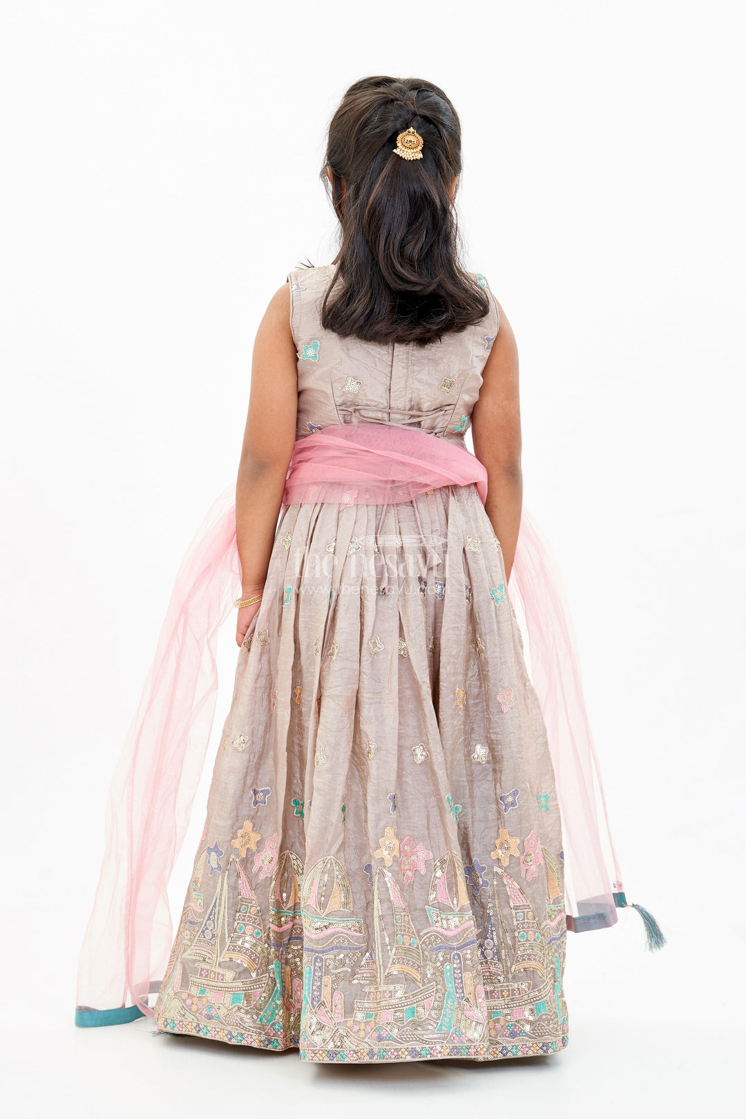 The Nesavu Girls Lehenga Choli Exquisite Sleeveless Lehenga Choli for Girls with Embroidered Shimmer Silk and Matching Dupatta Nesavu Exquisite Sleeveless Lehenga Choli Girls Embroidered Shimmer Silk Matching Dupatta | The Nesavu