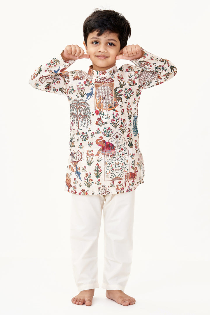 The Nesavu Boys Kurtha Set Fancy Kurta Set for Boys with Ethnic Animal and Floral Digital Prints in Silk Cotton Blend Nesavu 18 (2Y) / Cream BES695A-18 Fancy Kurta Set Boys Silk Cotton Blend Ethnic Elephant Floral Digital Prints | The Nesavu