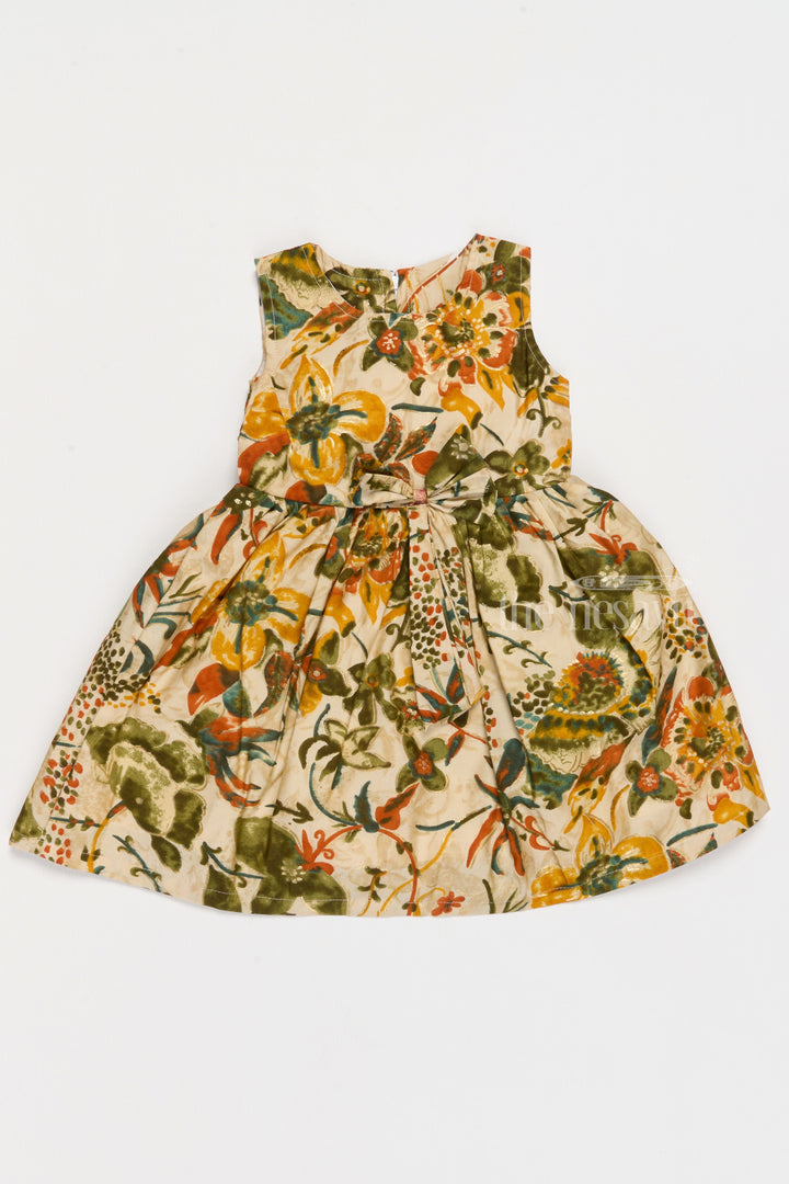 The Nesavu Girls Cotton Frock Floral Cotton Frock for Girls with Vibrant Print and Sleeveless Design Nesavu 18 (2Y) / Multicolor GFC1577A-18 Floral Cotton Frock Girls Sleeveless Design Vibrant Prints | The Nesavu