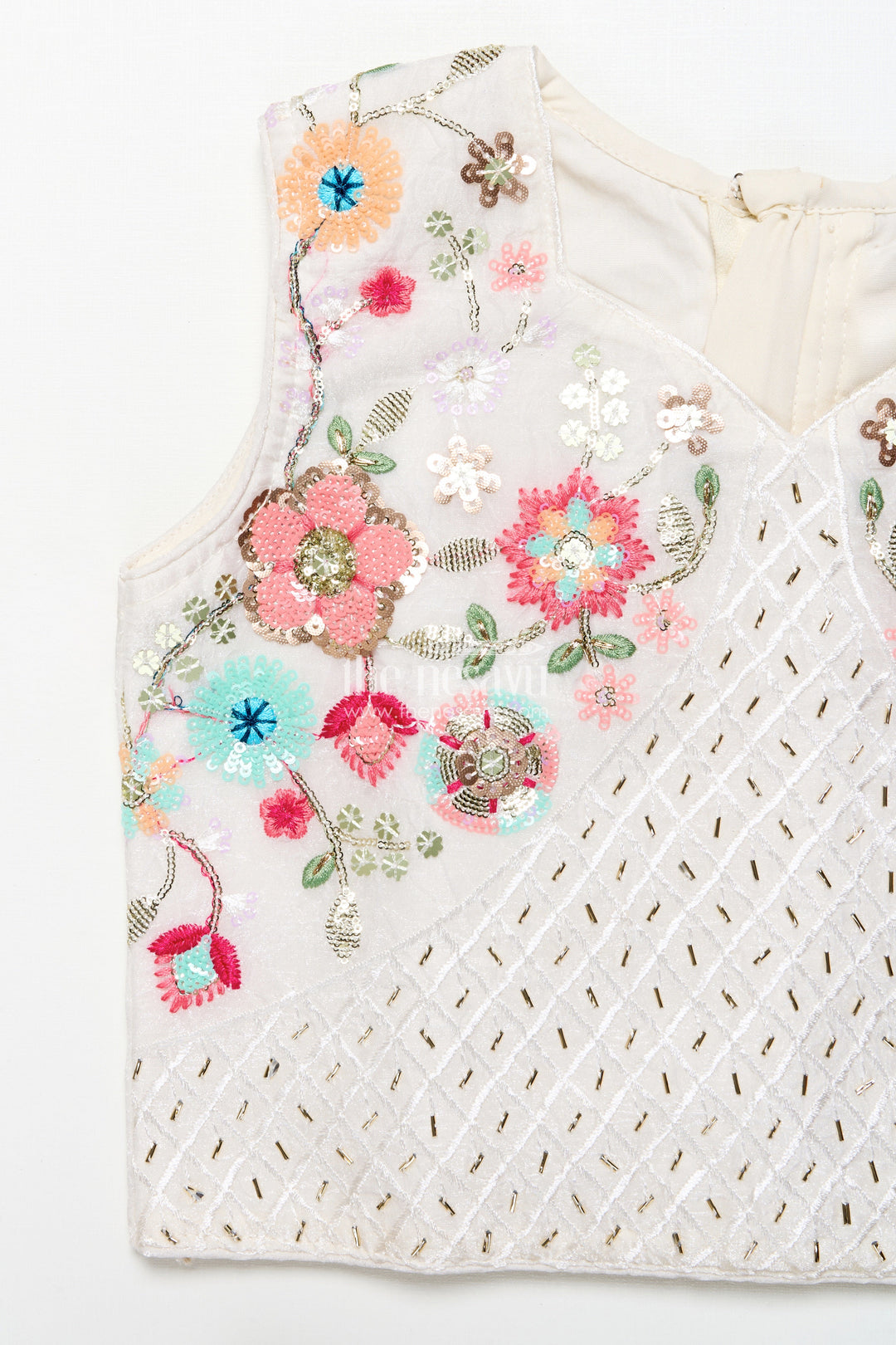 The Nesavu Girls Lehenga Choli Floral Embroidered Lehenga Choli Set for Girls in Designer Georgette Nesavu Nesavu designer lehenga choli set girls floral embroidery  perfect weddings parties