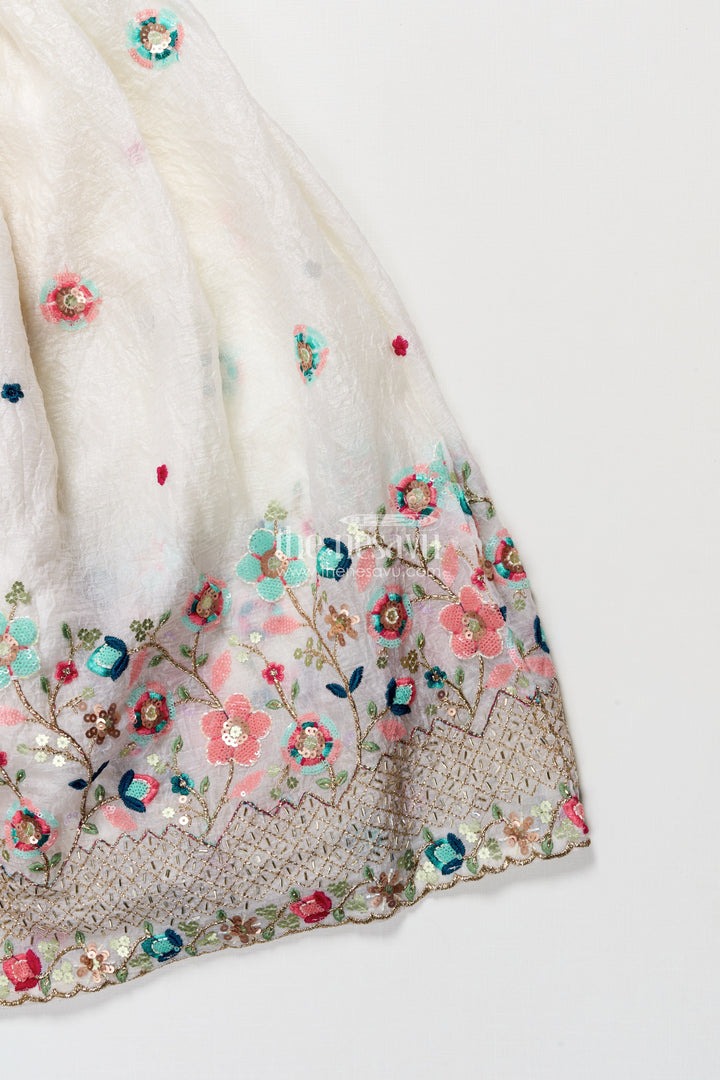 The Nesavu Girls Lehenga Choli Floral Embroidered Lehenga Choli Set for Girls in Designer Georgette Nesavu Nesavu designer lehenga choli set girls floral embroidery  perfect weddings parties