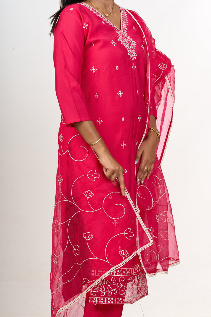 The Nesavu Womens Straight Suit Sets Function Wear Kurtas Womens Straight Suit Set in Blend Silk with Elegant Floral Detailing Nesavu Function Wear Kurtas Womens Blend Silk Straight Suit Set Floral Embroidery | The Nesavu