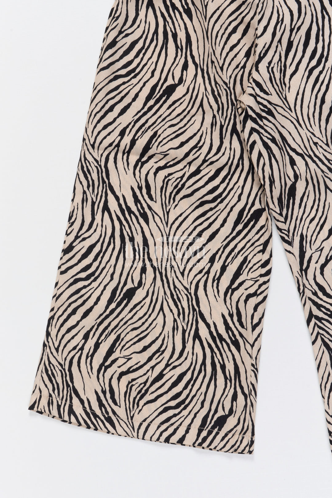 The Nesavu Girls Co-Ord Sets Girls Animal Print Co-Ord Set for Festive Wear and Fashion Outings Nesavu Nesavu girls animal print co-ord set balloon sleeves peplum top festive outings