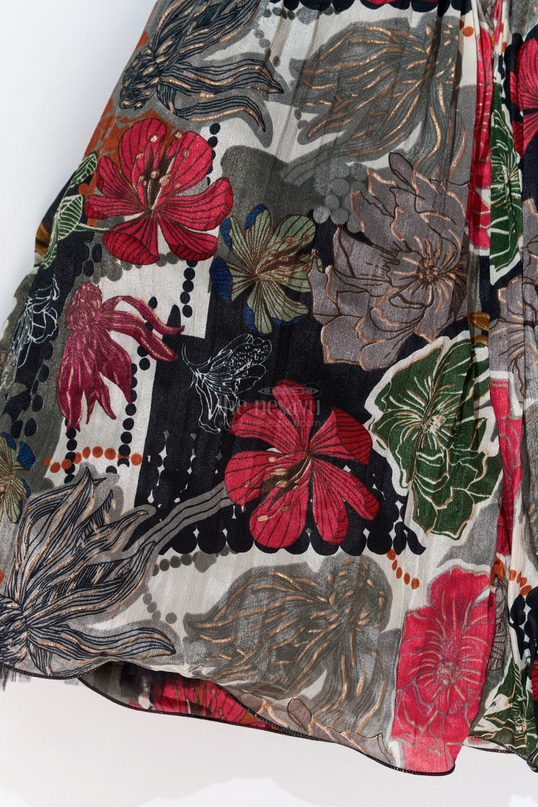 The Nesavu Girls Silk Gown Girls Black Sequin Evening Gown with Digital Floral Print and Embroidered Waist Belt Nesavu Girls Black Sequin Evening Gown Floral Digital Print Embellished Waist Belt | The Nesavu