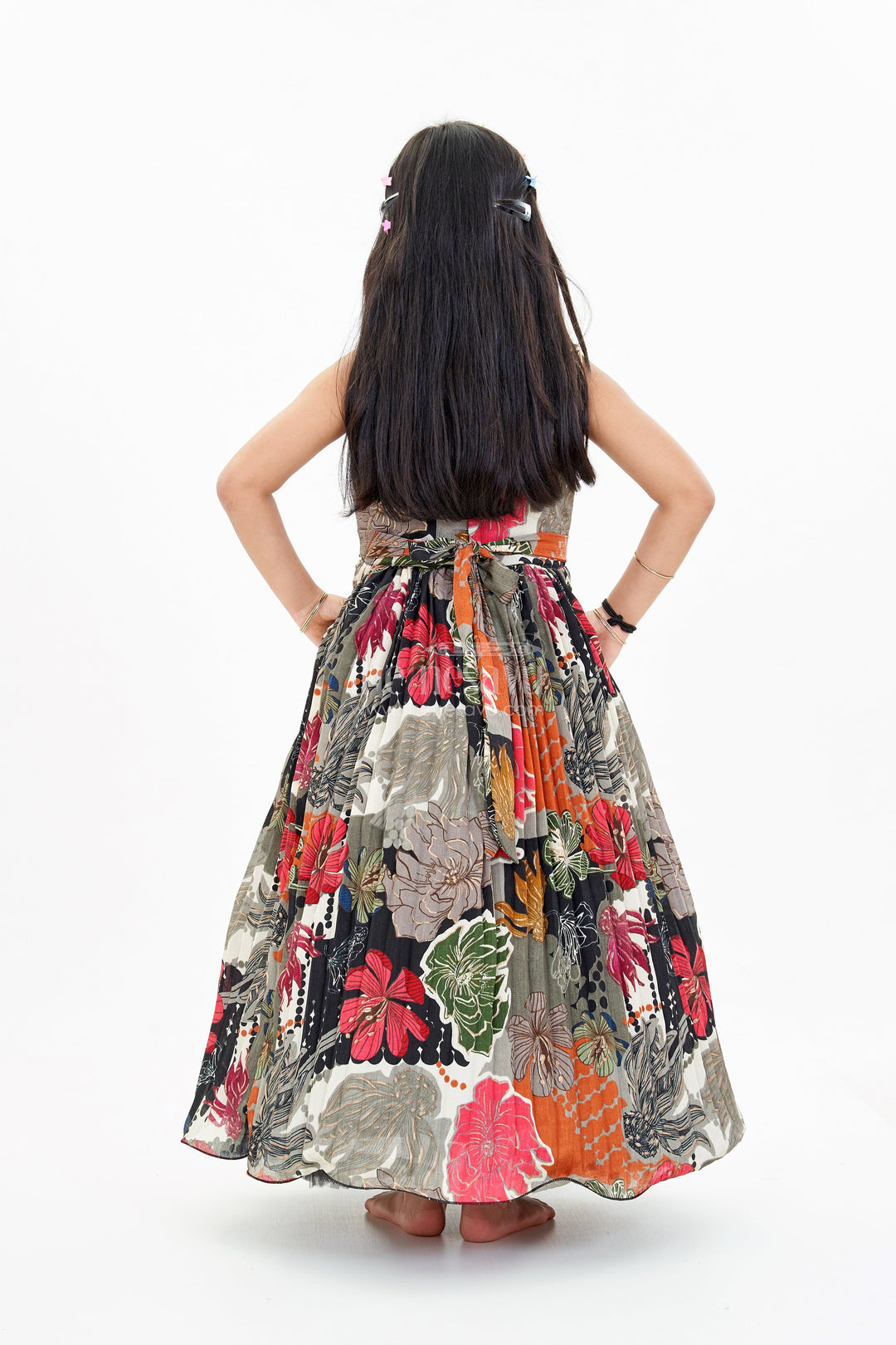 The Nesavu Girls Silk Gown Girls Black Sequin Evening Gown with Digital Floral Print and Embroidered Waist Belt Nesavu Girls Black Sequin Evening Gown Floral Digital Print Embellished Waist Belt | The Nesavu