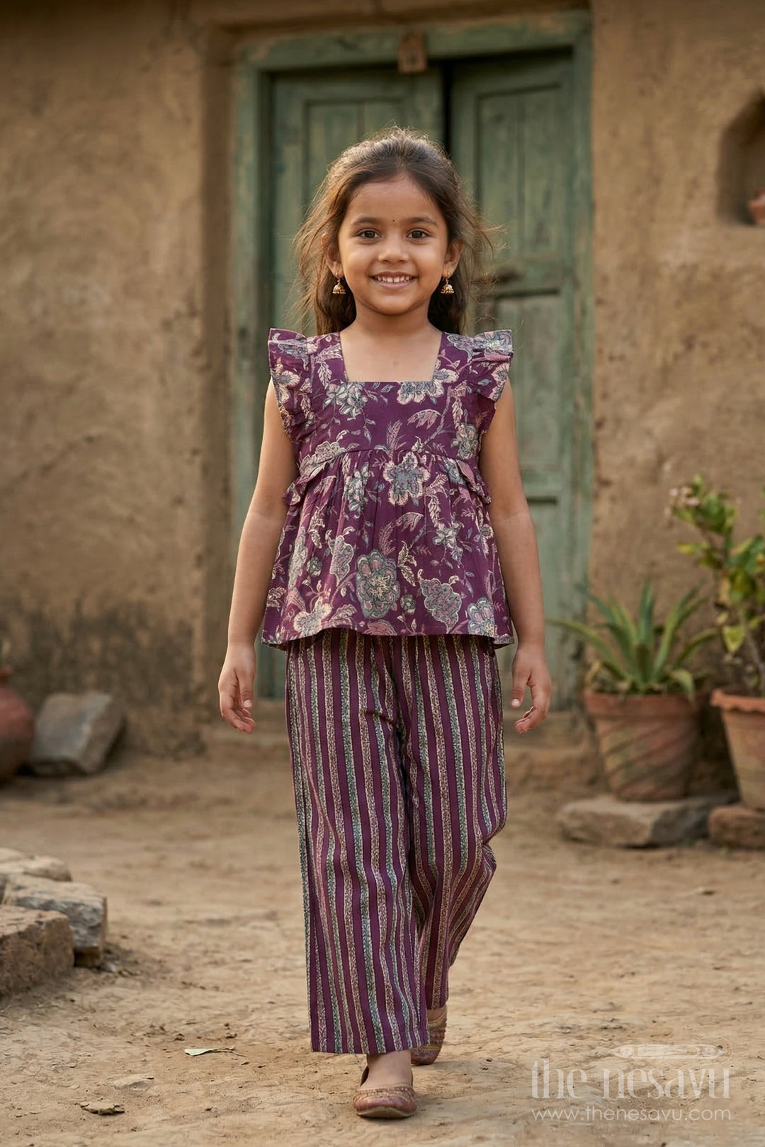 The Nesavu Girls Co-Ord Sets Girls Breathable Cotton Outfit for Summer Holidays Nesavu 16 (1Y) / Brown / Cotton GCS007A-16 Nesavu Girls Breathable Cotton Co Ord Set For Summer Holidays And Park Outings