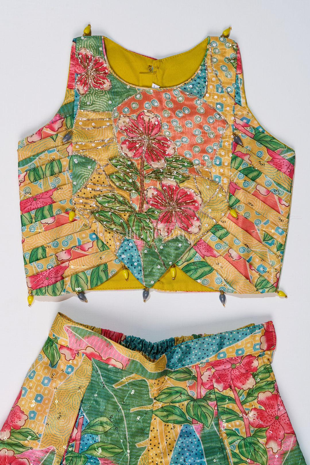 The Nesavu Girls Sharara / Plazo Set Girls Choli Plazo Suit with Floral Digital Print and Embellished Blouse for a Festive Look Nesavu Girls Choli Plazo Suit Floral Digital Print Embroidered Blouse | The Nesavu