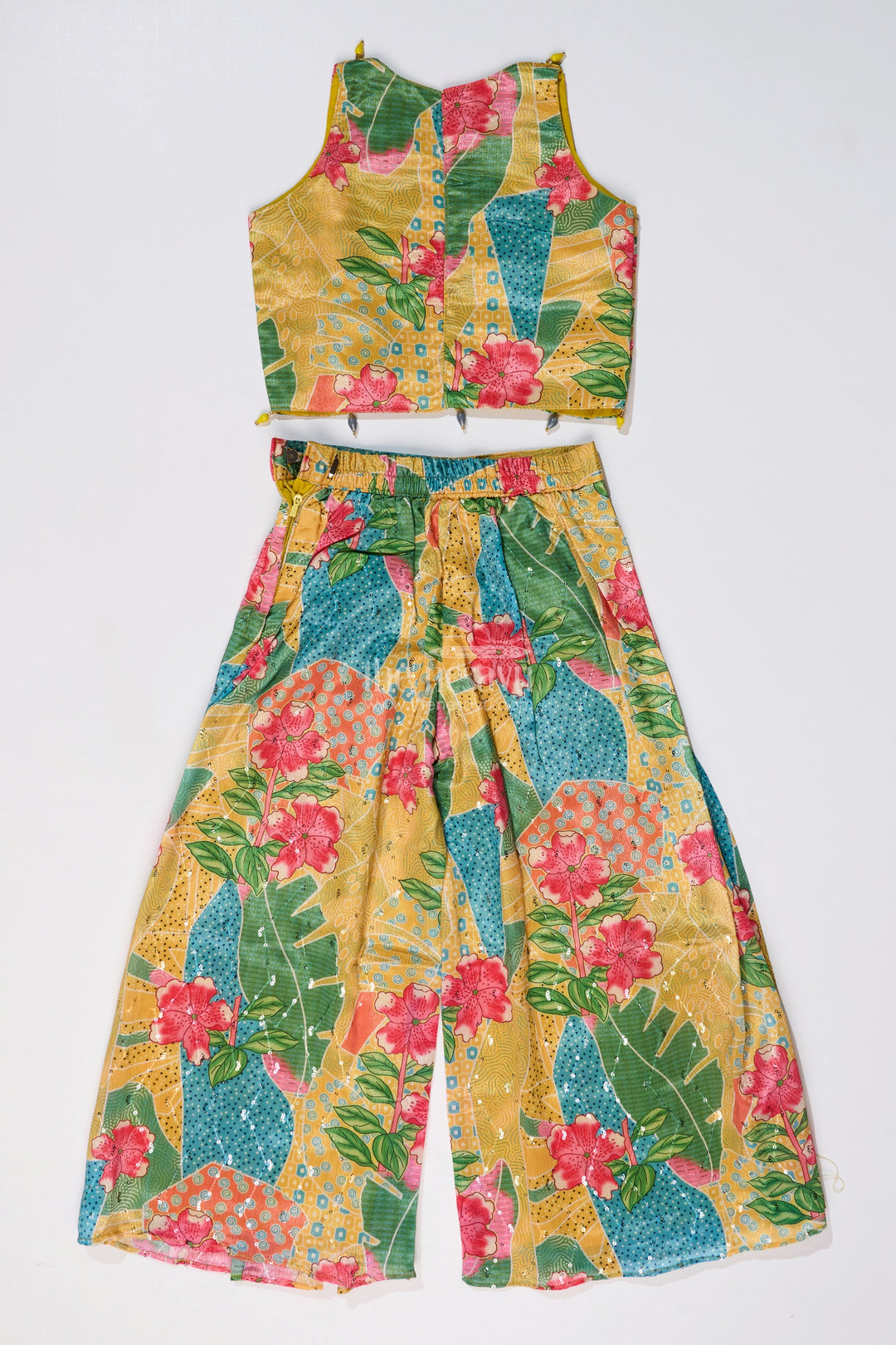 The Nesavu Girls Sharara / Plazo Set Girls Choli Plazo Suit with Floral Digital Print and Embellished Blouse for a Festive Look Nesavu Nesavu Girls Choli Plazo Suit Floral Digital Print Embroidered Blouse