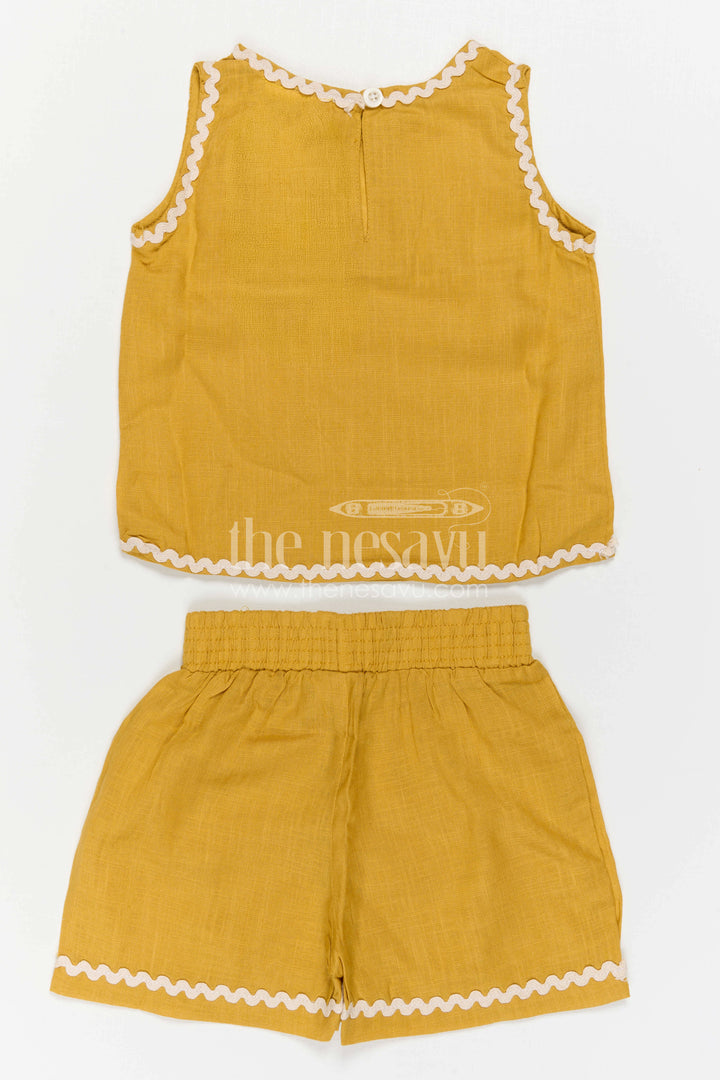 The Nesavu Girls Co-Ord Sets Girls Co Ord Set for Daily Wear and Casual Outs Nesavu Nesavu Girls Cotton Co Ord Set For Daily Wear Sleeveless Casual Outfit For Kids