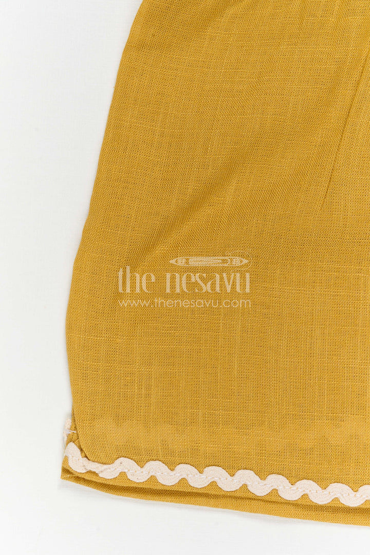 The Nesavu Girls Co-Ord Sets Girls Co Ord Set for Daily Wear and Casual Outs Nesavu Nesavu Girls Cotton Co Ord Set For Daily Wear Sleeveless Casual Outfit For Kids