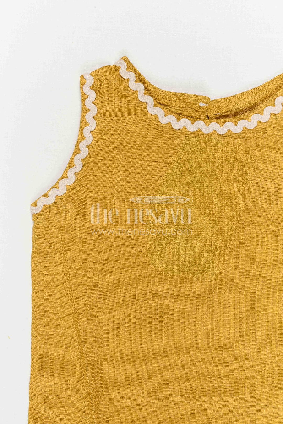The Nesavu Girls Co-Ord Sets Girls Co Ord Set for Daily Wear and Casual Outs Nesavu Nesavu Girls Cotton Co Ord Set For Daily Wear Sleeveless Casual Outfit For Kids