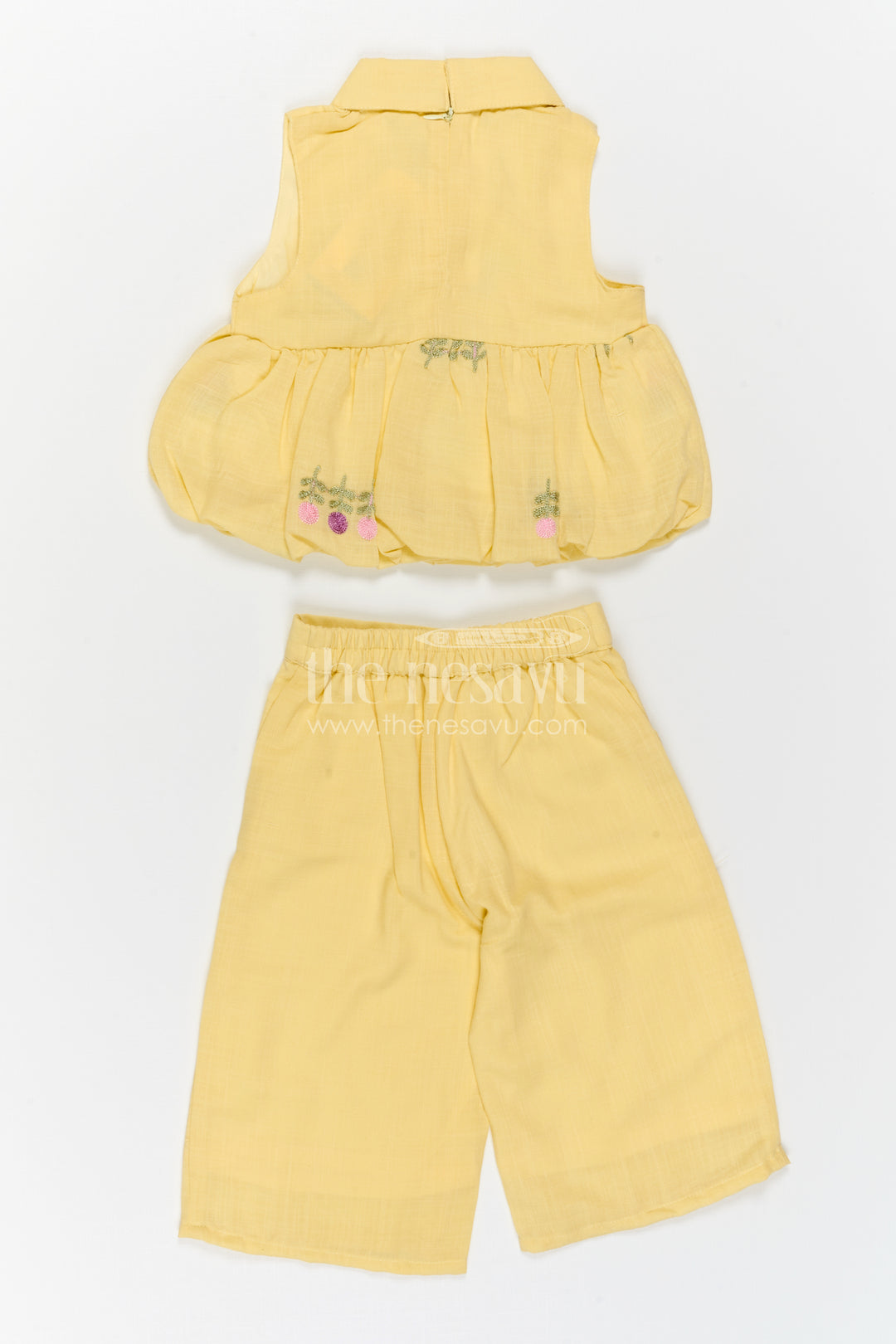 The Nesavu Girls Co-Ord Sets Girls Co Ord Set for Daily Wear and Playfultime Nesavu Nesavu Girls Co Ord Set For Daily Wear Blend Cotton With Thread Embroidery Comfortable Outfit
