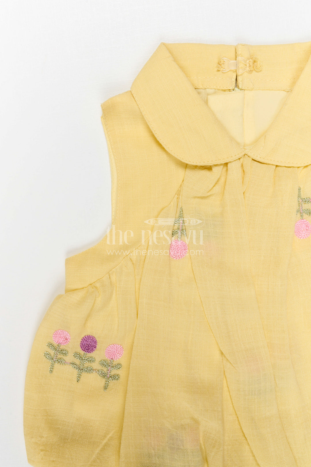 The Nesavu Girls Co-Ord Sets Girls Co Ord Set for Daily Wear and Playfultime Nesavu Nesavu Girls Co Ord Set For Daily Wear Blend Cotton With Thread Embroidery Comfortable Outfit
