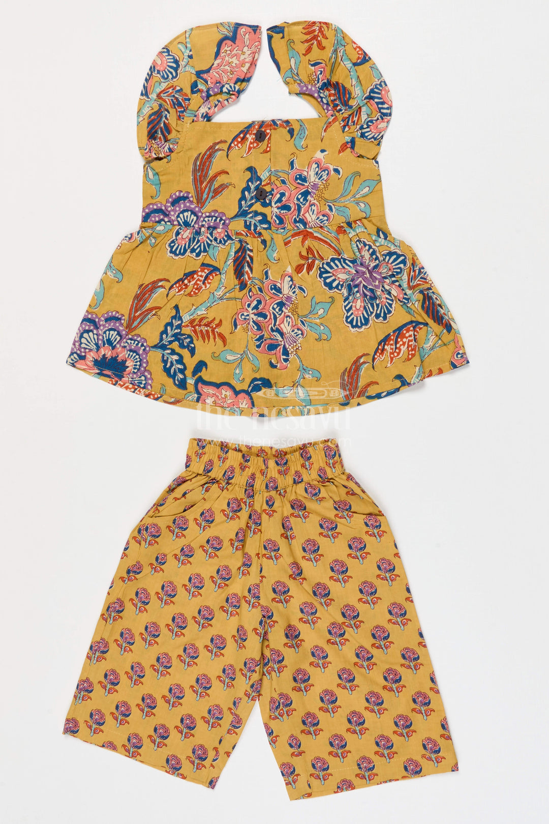 The Nesavu Girls Co-Ord Sets Girls Cotton Co Ord Set for Summer Outings and Casual Wear Nesavu Nesavu Girls Cotton Co Ord Set With Digital Print For Summer Outings And Casual Wear