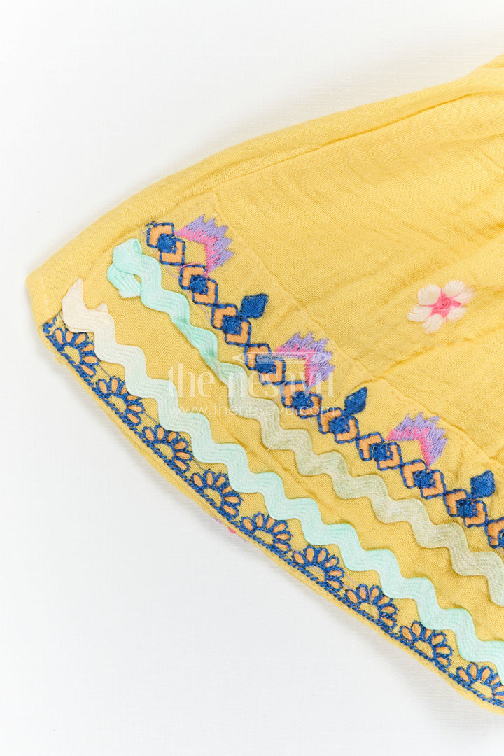 The Nesavu Girls Cotton Frock Girls Cotton Dress for Celebrations and Special Day Outings Nesavu Nesavu Girls Cotton Dress For Celebrations With Muslin Fabric And Embroidered Details For Festive Comfort