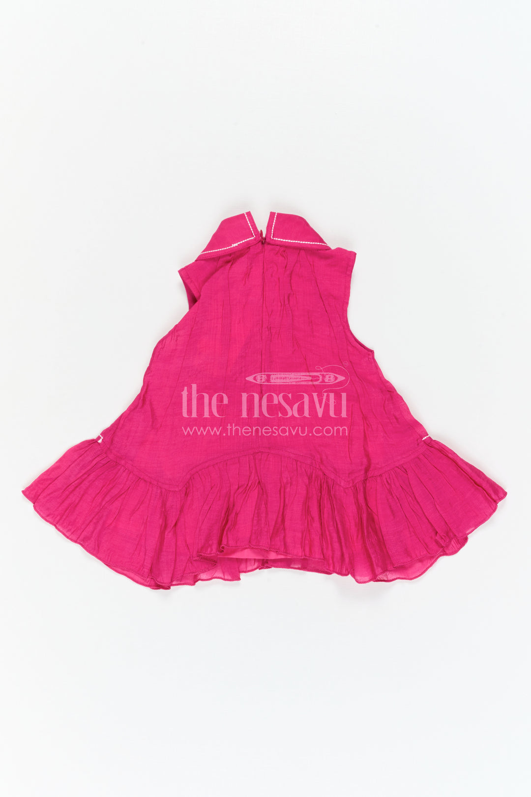 The Nesavu Girls Cotton Frock Girls Cotton Frock for Daily Wear and Playfull Dates Nesavu Nesavu Girls Cotton Frock For Daily Wear Sleeveless Blend Cotton Casual Outfit For Kids