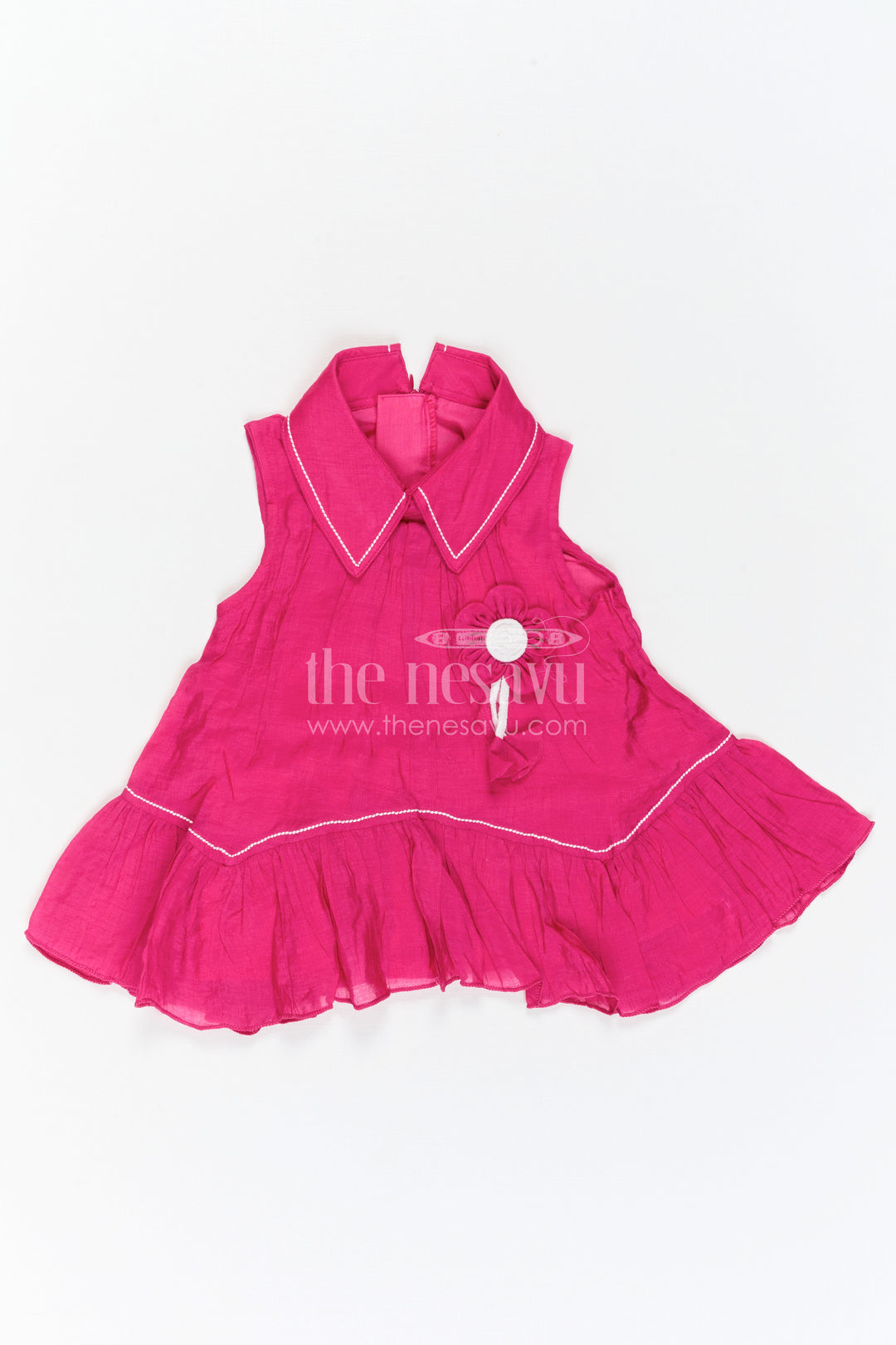 The Nesavu Girls Cotton Frock Girls Cotton Frock for Daily Wear and Playfull Dates Nesavu Nesavu Girls Cotton Frock For Daily Wear Sleeveless Blend Cotton Casual Outfit For Kids