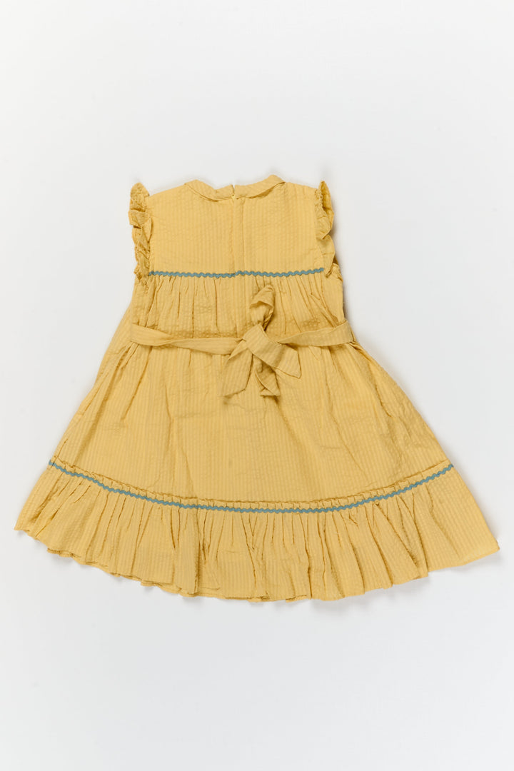 The Nesavu Girls Cotton Frock Girls Cotton Frock with Ruffles for Playful Twirls and Casual Wear Nesavu Nesavu girls cotton frock in seer sucker fabric with ruffles – ideal for twirls, park days, and summer fun