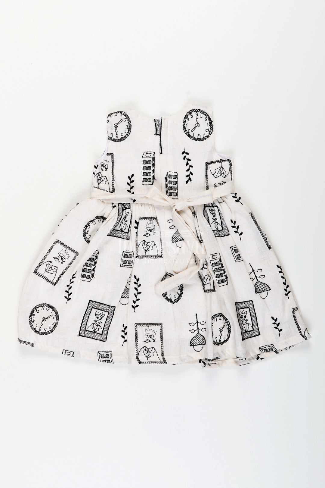 The Nesavu Girls Cotton Frock Girls Cotton Frock with Thread Embroidery and Collar for Everyday Use Nesavu Nesavu girls cotton frock collar thread embroidery everyday casual style