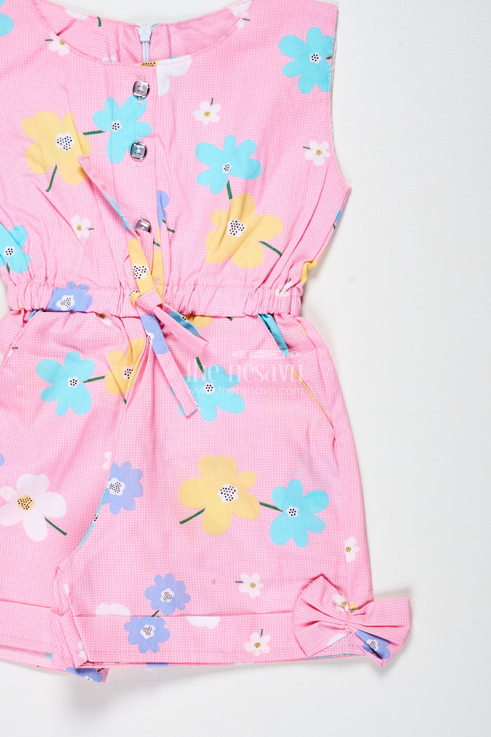 The Nesavu Girls Jumpsuit Girls Cotton Jumpsuit with Floral Prints and Bow Headband for Summer Playdates Nesavu Nesavu Girls Floral Cotton Jumpsuit Headband Playful Pink Summer Outfit Toddlers