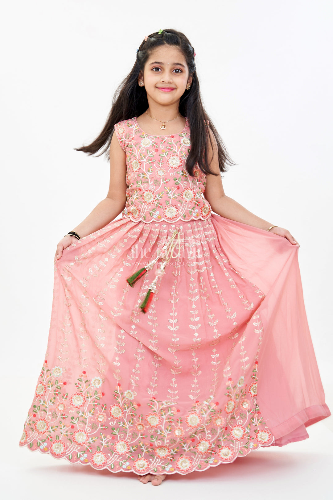The Nesavu Girls Lehenga Choli Girls Dupatta Style On Choli Lehenga Set with Embroidery for Grand Festive Look Nesavu 24 (5Y) / Peach GL596B-24 Girls Dupatta Style Choli Lehenga Embroidery Festive Wedding Wear | The Nesavu