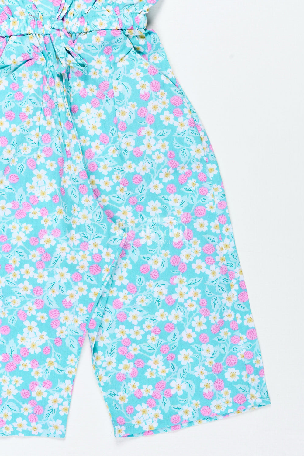 The Nesavu Girls Jumpsuit Girls Floral Cotton Jumpsuit for Casual Outings and Vacation Days Nesavu Nesavu Girls Aqua Floral Cotton Jumpsuit Sleeveless Summer Outfit Matching Headband