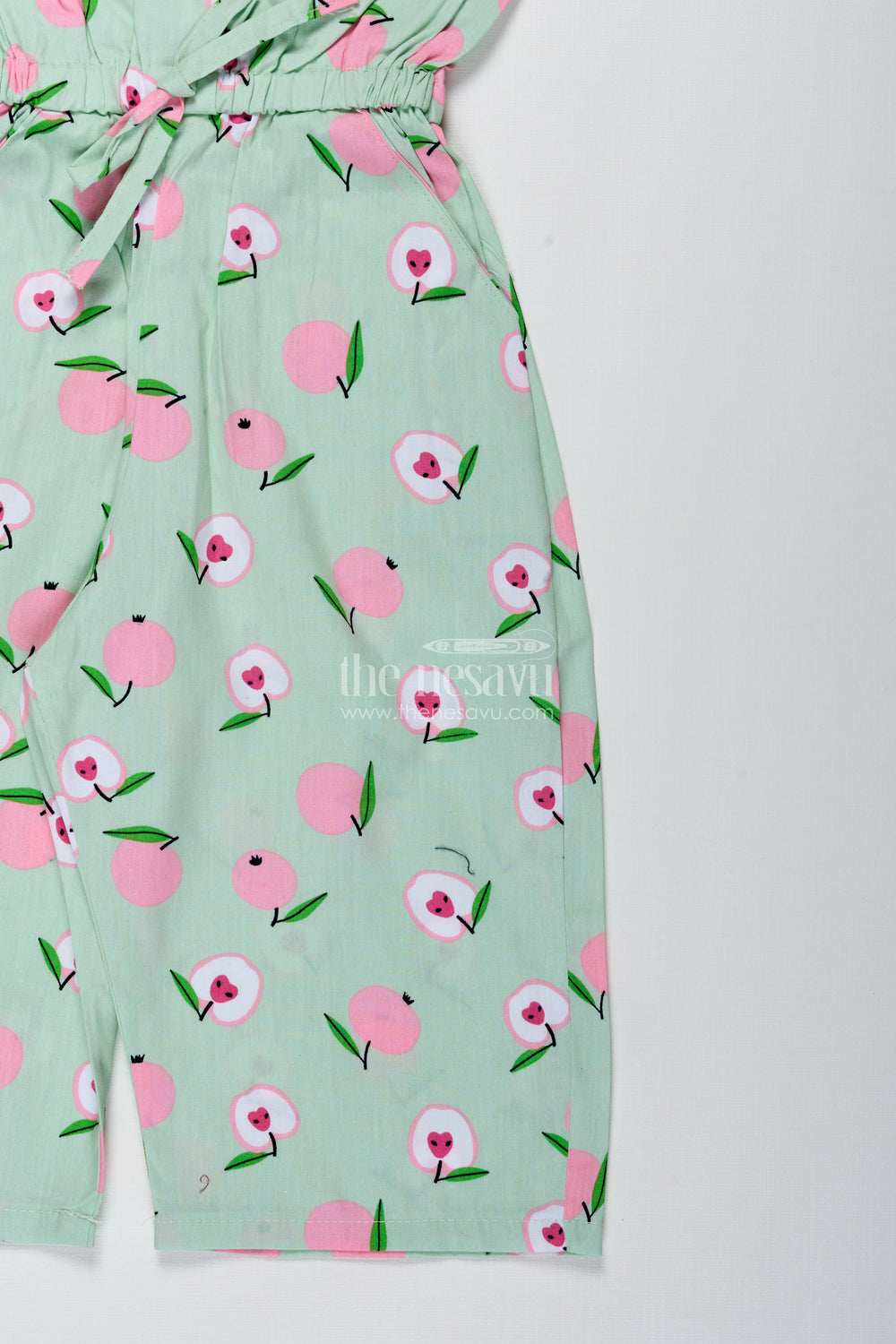 The Nesavu Girls Jumpsuit Girls Floral Cotton Jumpsuit for Summer Playdates and Casual Outings Nesavu Nesavu Girls Floral Cotton Jumpsuit Light Green Sleeveless Summer Wear Headband